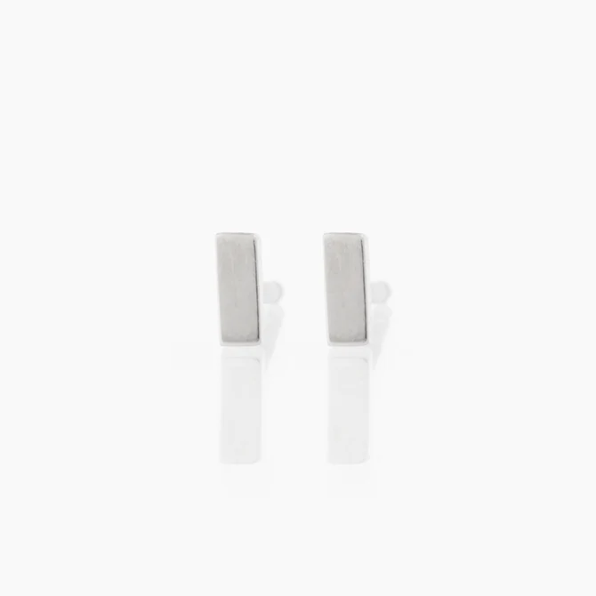 Tini Lux Mini Isla Stud Earrings